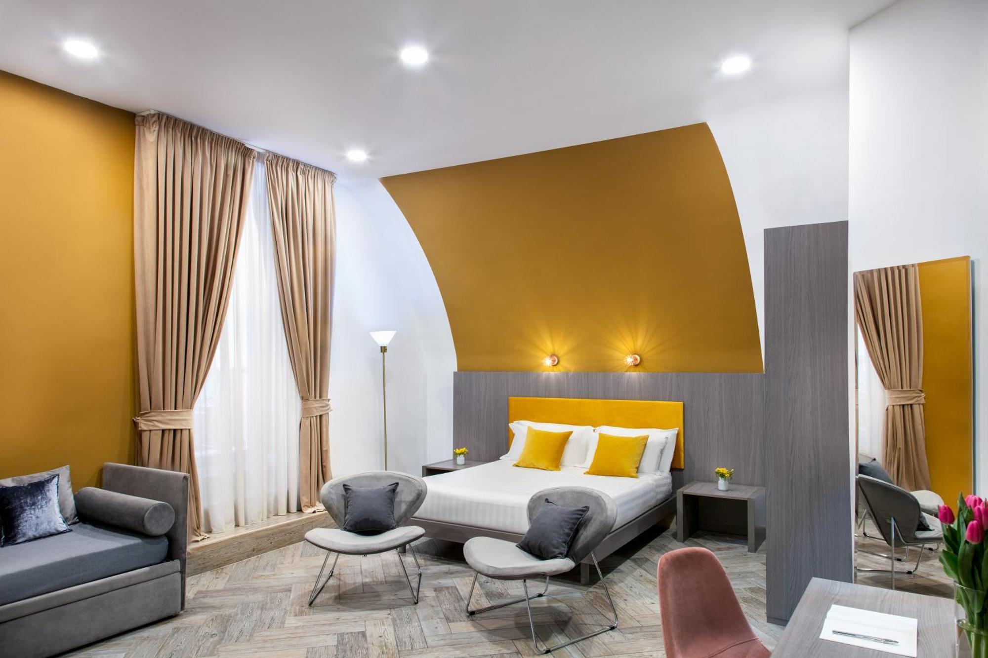 Toledo Lifestyle Hotel Naples Exterior photo