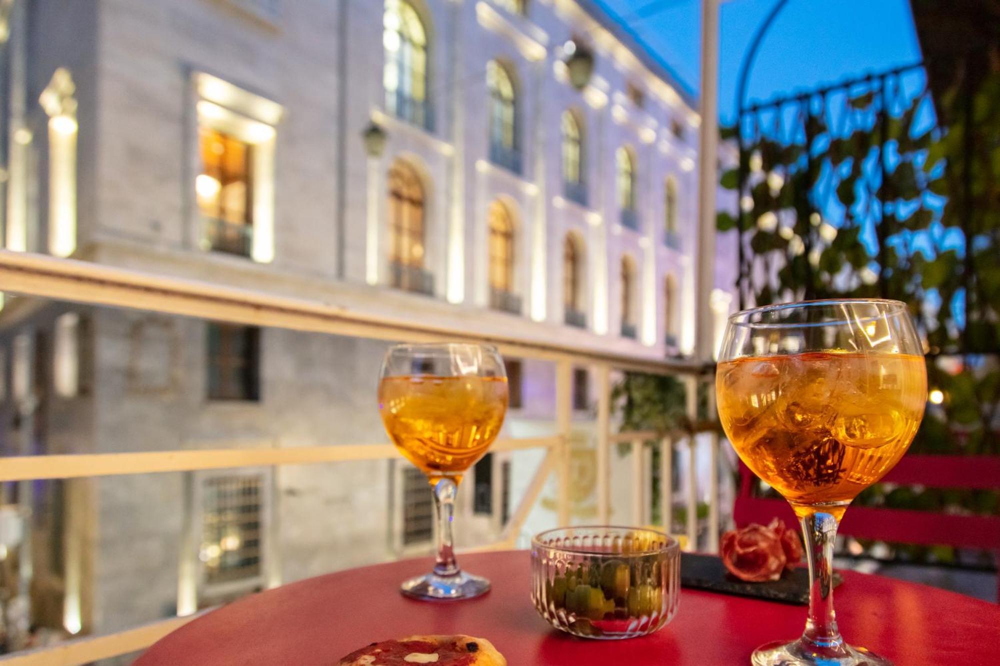 Toledo Lifestyle Hotel Naples Exterior photo
