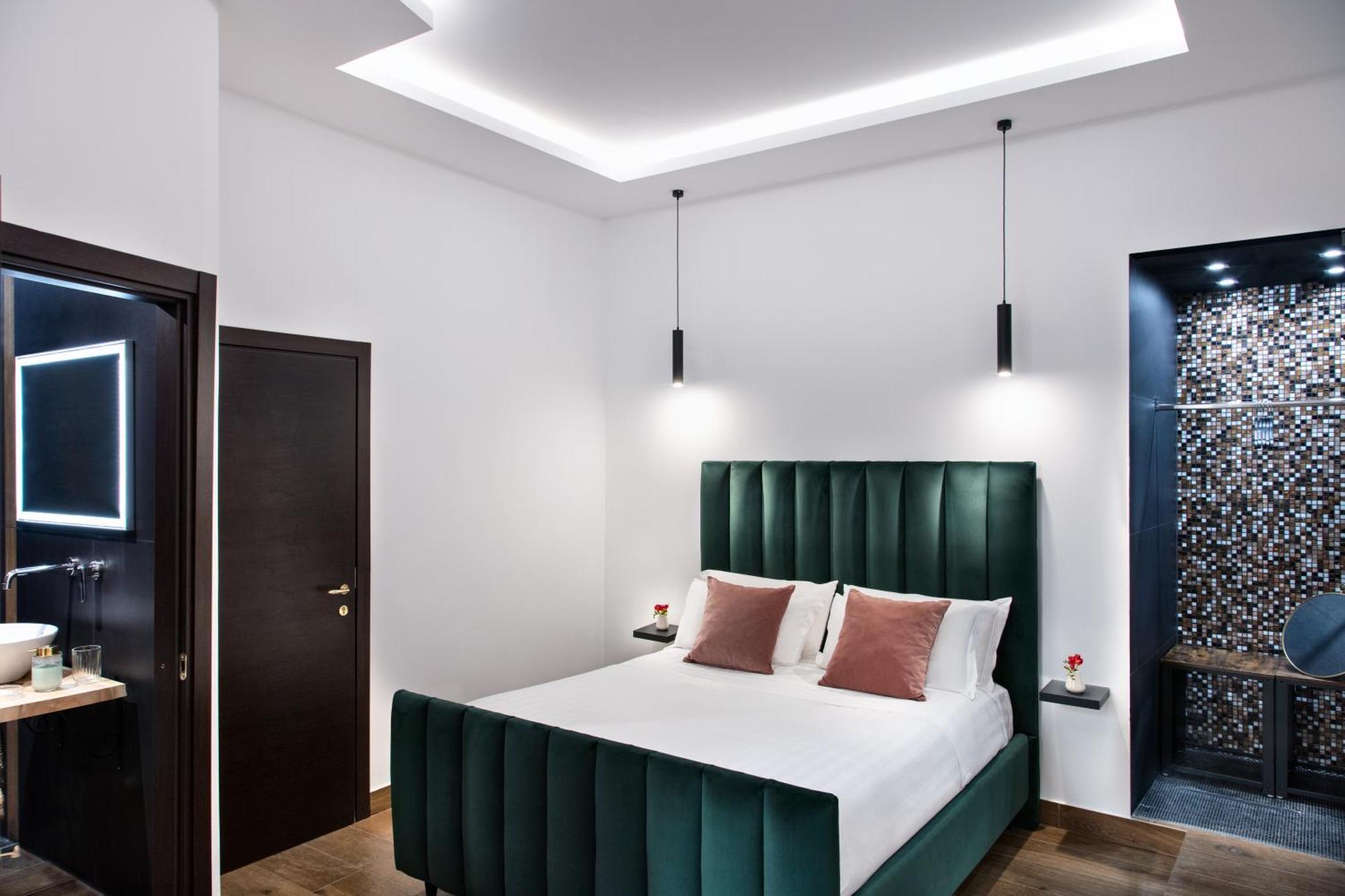 Toledo Lifestyle Hotel Naples Exterior photo
